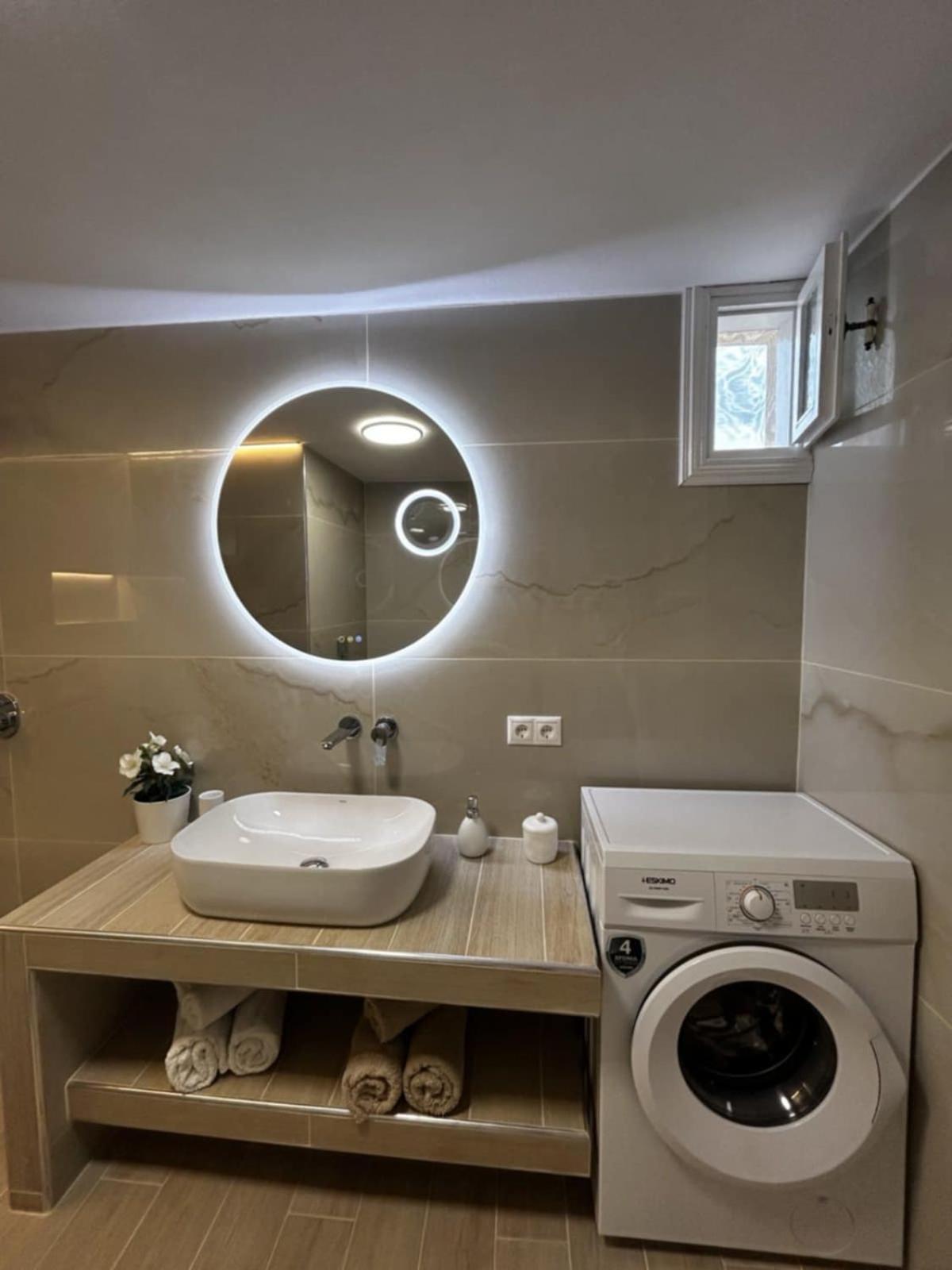 Bozikis House! A Cosy Apartment In The City Centre Skiathos Exterior foto